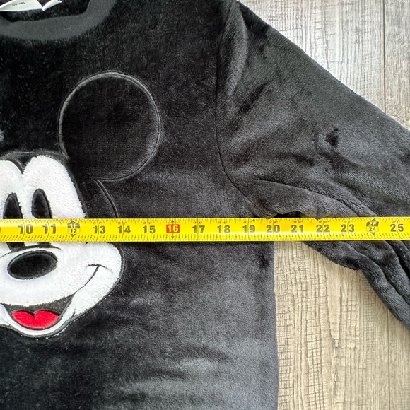 Disney Parks Velour Plush Fleece Mickey Mouse Pullover Sweater Sweatshirt Size S - Picture 4 of 7